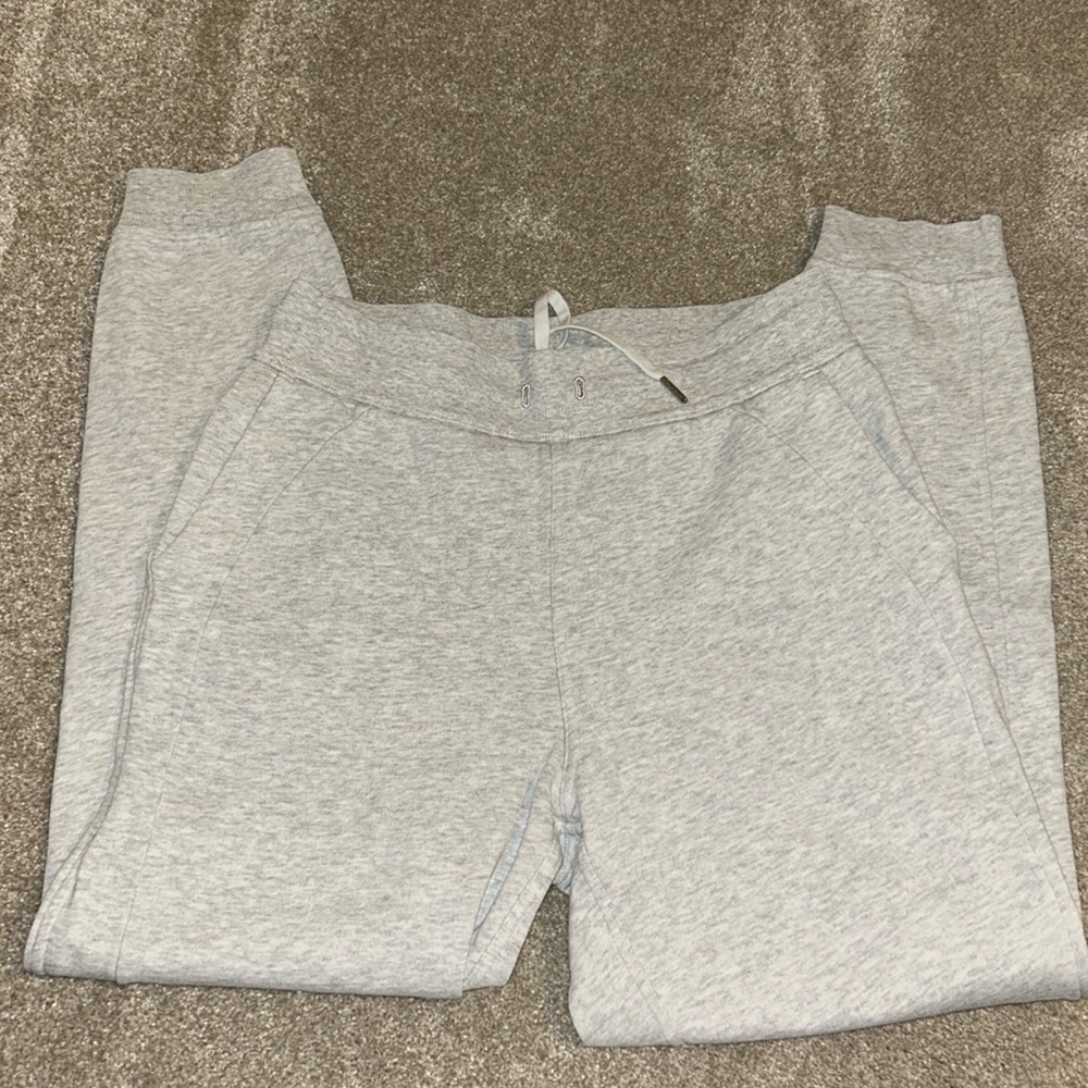 Lululemon Scuba High-Rise Jogger